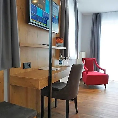 Hotel Grüner Baum 3*