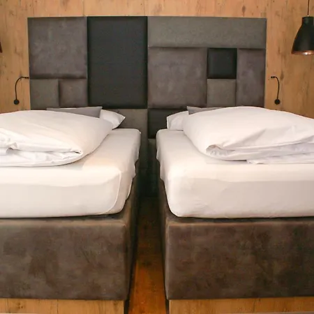 Hotel Grüner Baum 3*