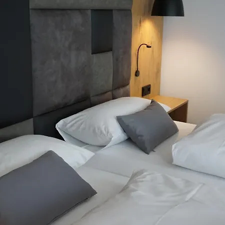 Hotel Gruener Baum Kaufbeuren