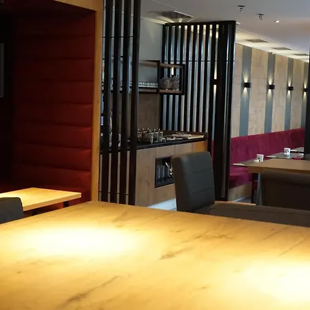 Gruener Baum Hotel