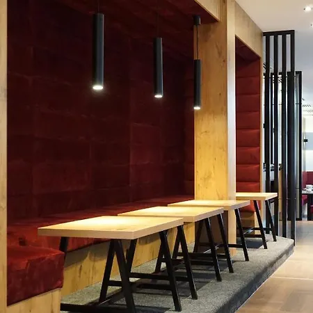Hotel Gruener Baum 3*